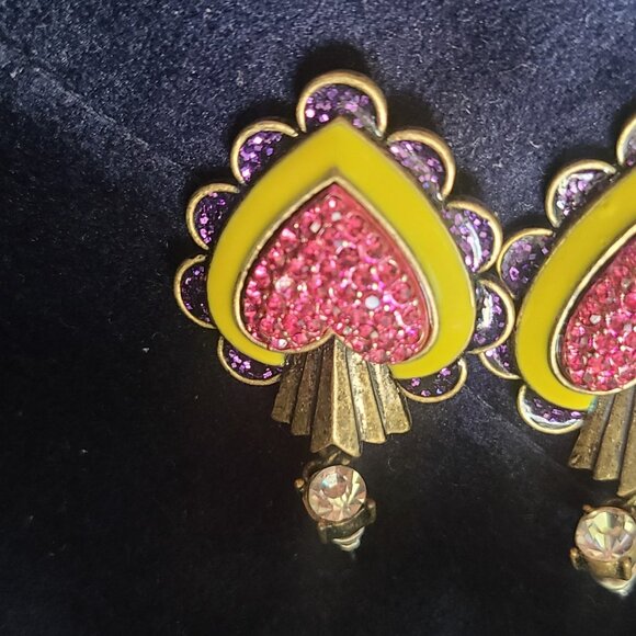 Vintage(early 2000s) Betsy Johnson Sacred Heart Dangle Earrings - Picture 3 of 5